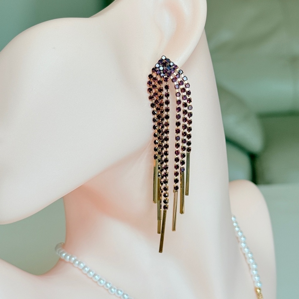 ⚜️ Elegant Gold and Purple Dangle Earrings